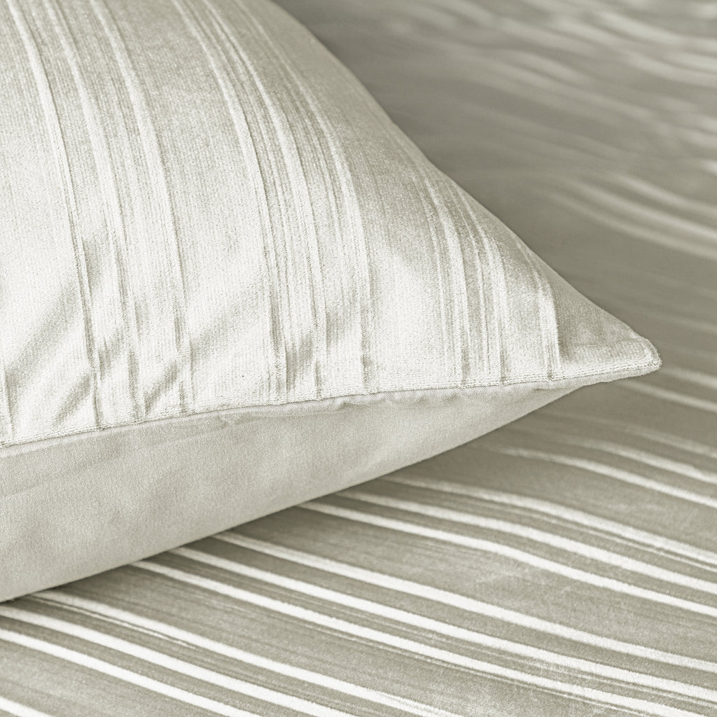 Velvet Lining Beige