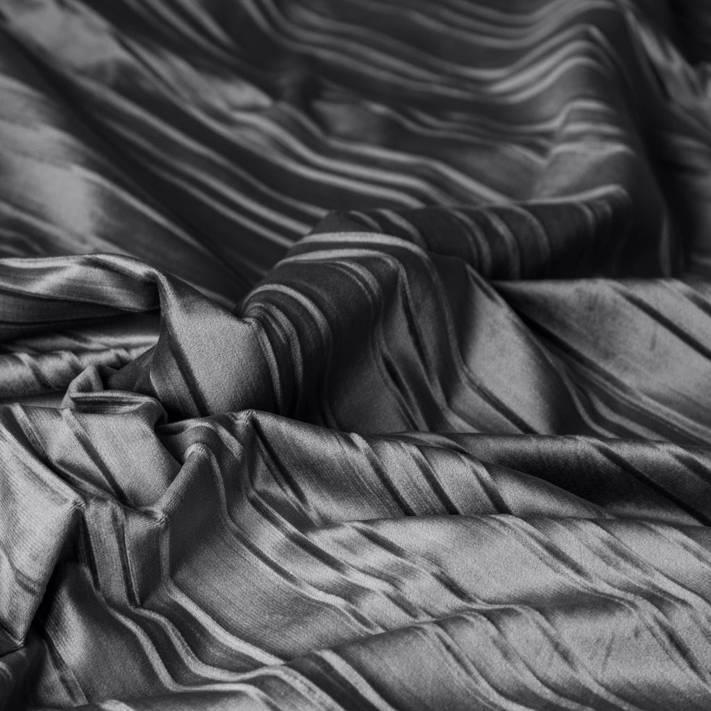 Velvet Lining Zwart