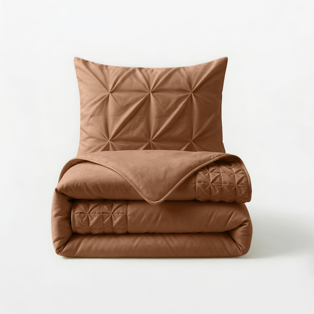 Border Pintuck Mocha Moose
