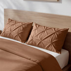 Border Pintuck Mocha Moose