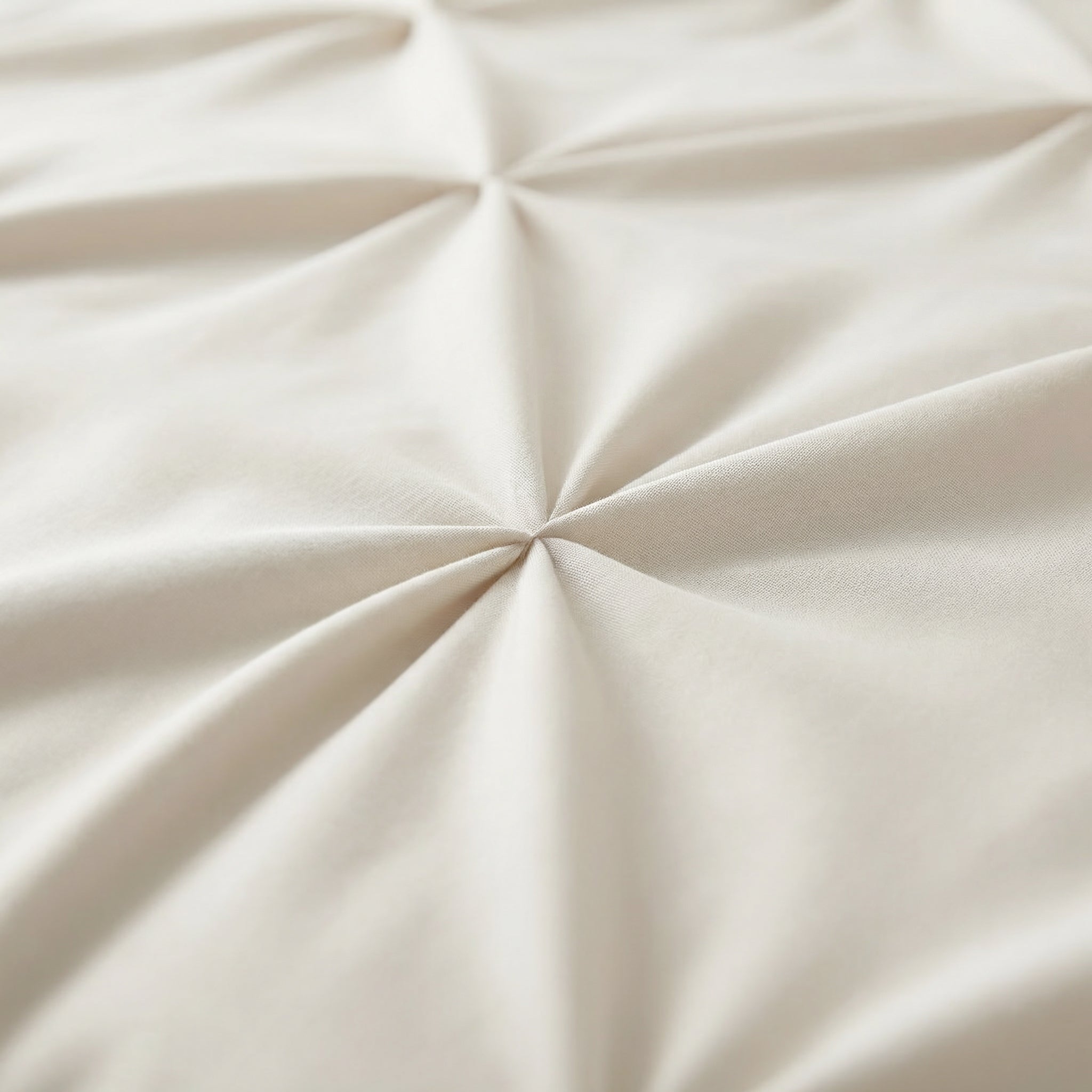 Border Pintuck Beige