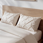 Border Pintuck Beige