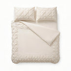Border Pintuck Beige