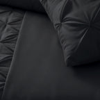 Border Pintuck Zwart